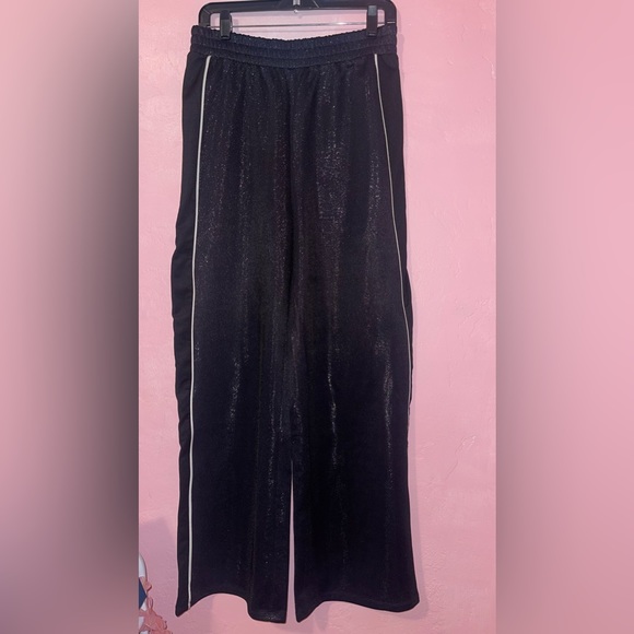 Shimmery sweatpants black and white - Picture 4 of 9